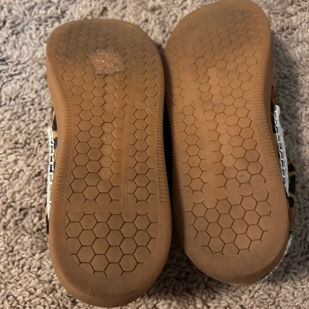 Dolce Vita Notice Stitch Sneakers Dk - Picture 5 of 5